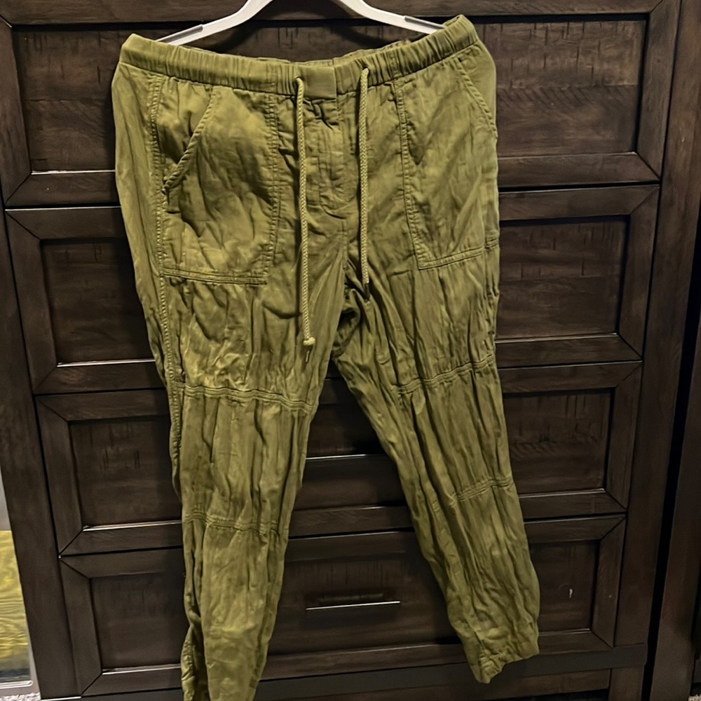 JOGGERS